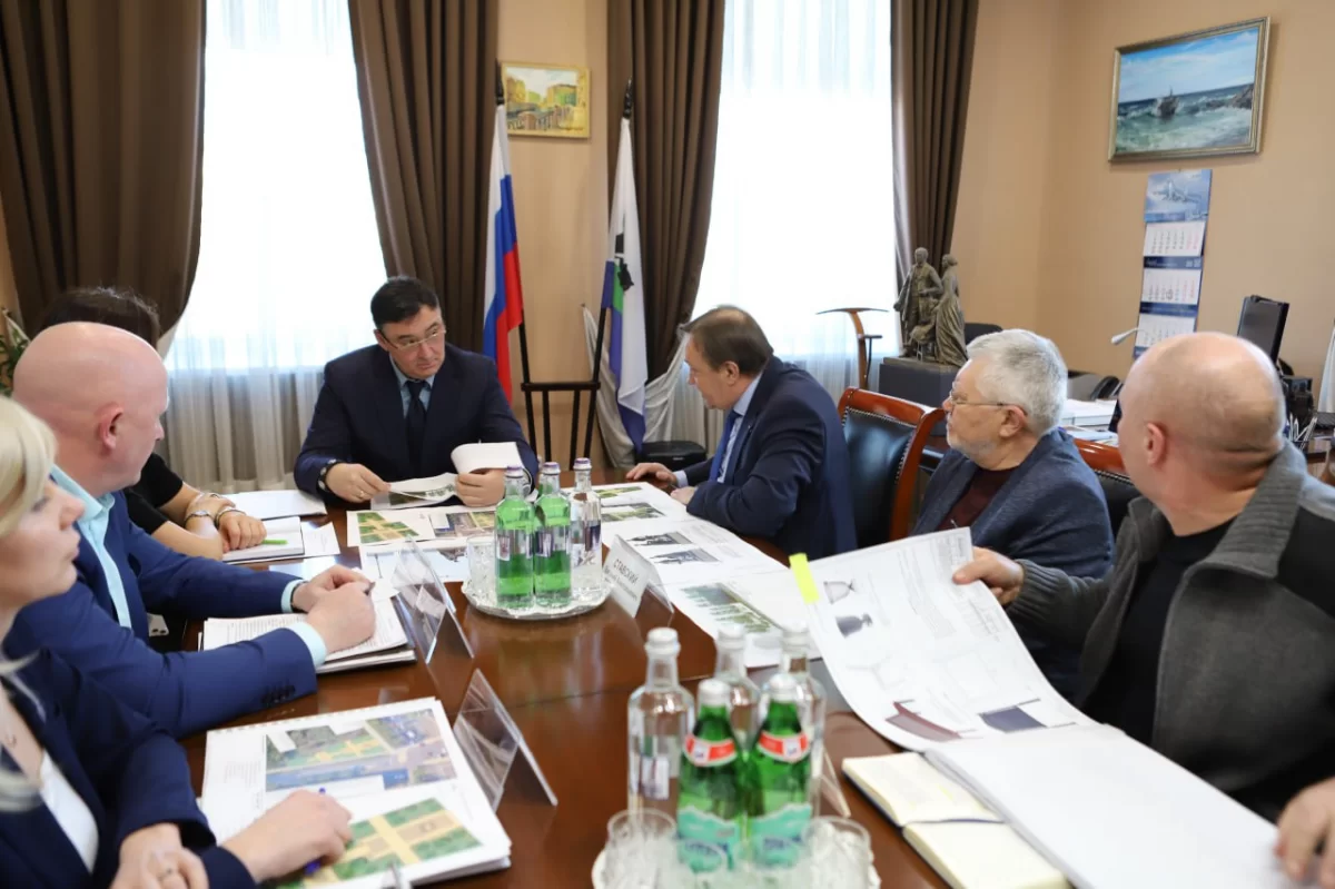 Мэр Руслан Болотов: В Иркутске приведут в порядок сквер в честь основателей Ивано-Матренинской детской клинической больницы