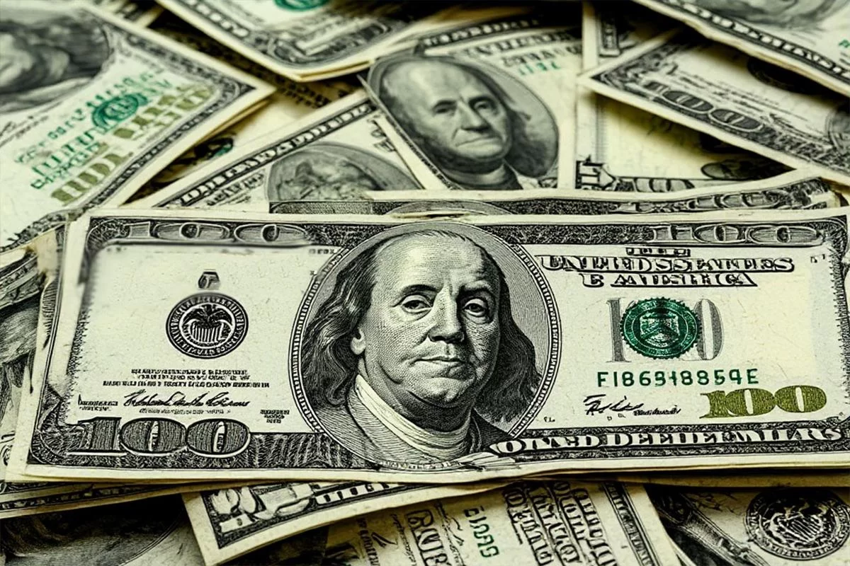 Доллар вернулся на биржу: Мосбиржа запустила анонимные торги валютой вопреки санкциям