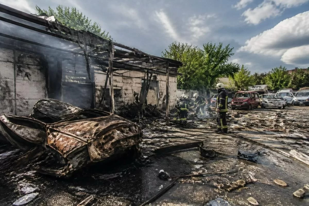 «Это преступление»: военкоры о трагедии в Перевальном и бесполезных ударах «по гаражам»