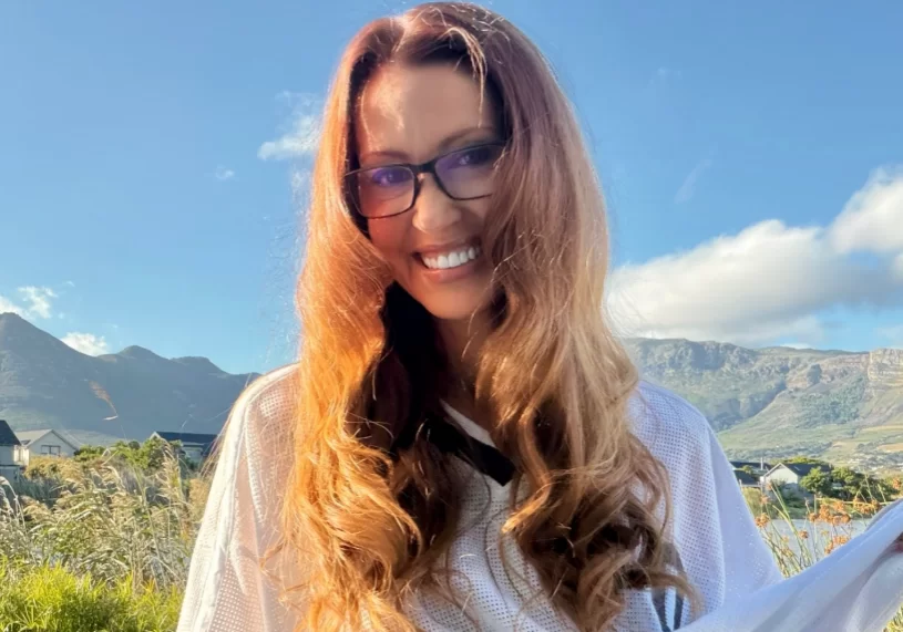 Звезда «Американского пирога» начала новый этап жизни в 52 года