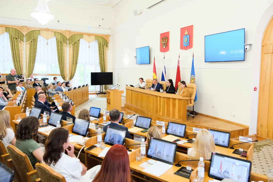 Парламентарии России и стран СНГ объединяют усилия с целью усовершенствования помощи семьям с детьми-инвалидами
