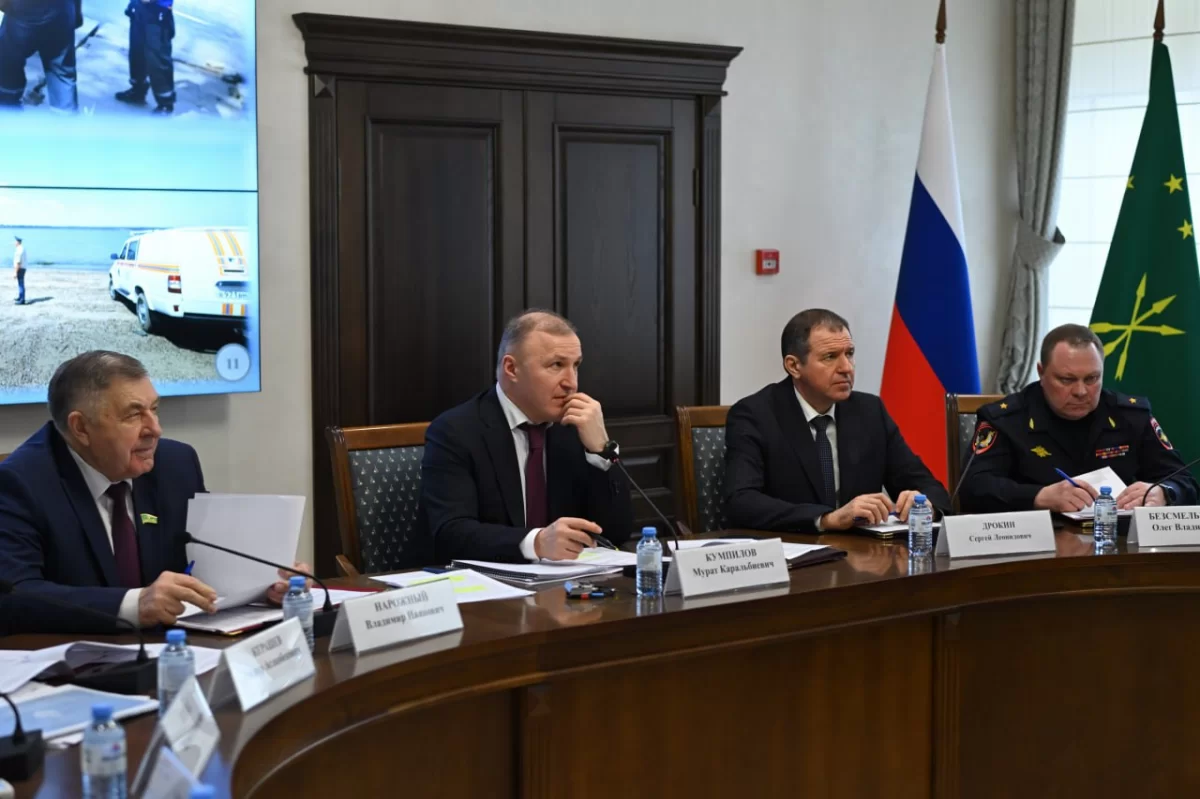 Глава Адыгеи Мурат Кумпилов подвел итоги работы экстренных служб региона по предупреждению ЧС и обозначил задачи на 2026 год
