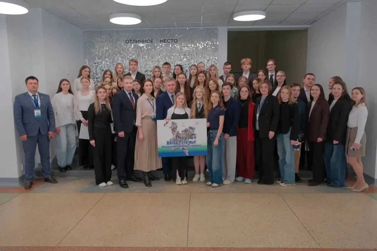 Спикер Заксобрания Роман Береснев: Регион заинтересован, чтобы наши выпускники строили свои карьеры в Кировской области и участвовали в её развитии