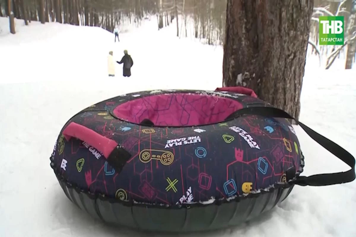 Медики Чувашии призывают родителей не допускать катания детей на тюбингах в опасных местах