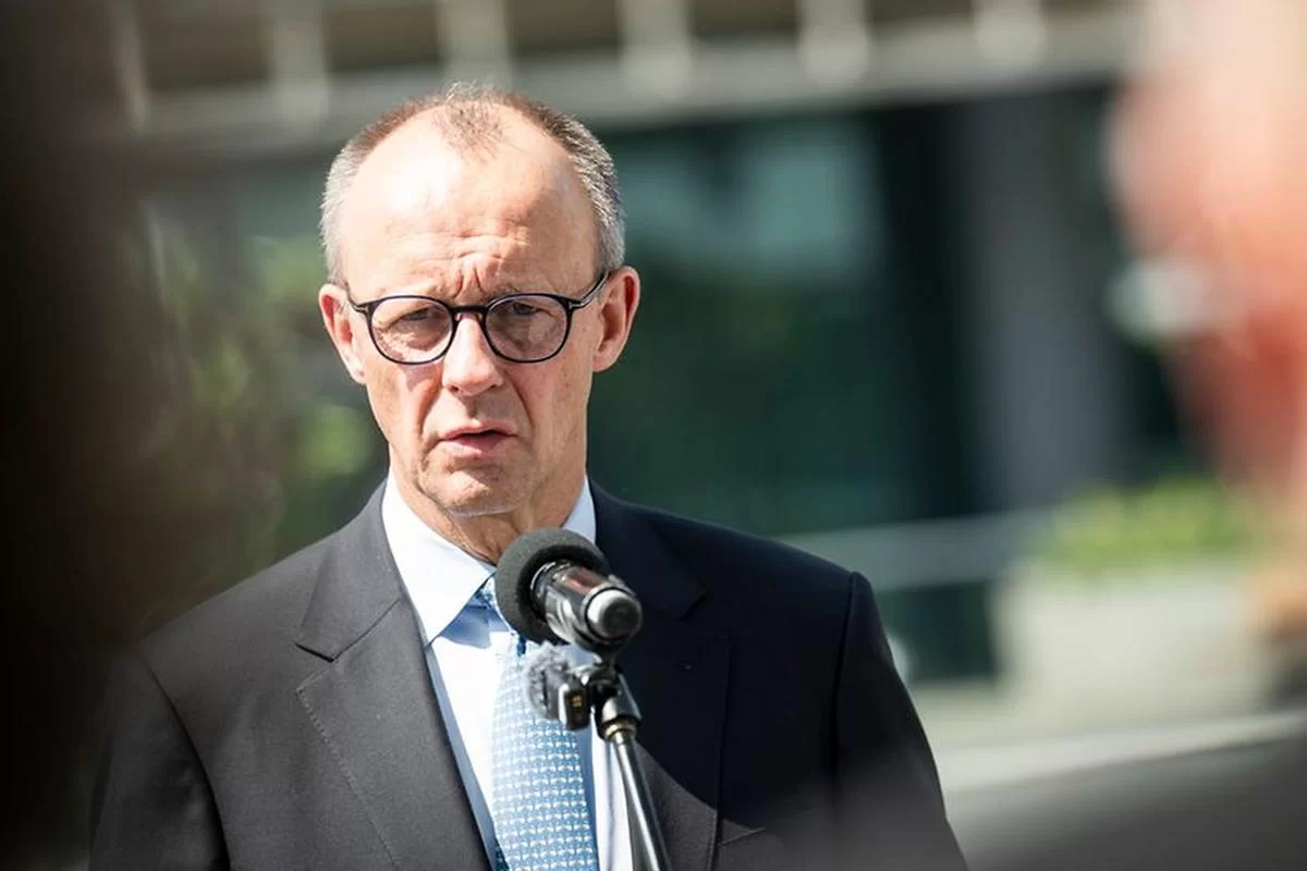 Мерц остается у руля ХДС, получив более 91% голосов