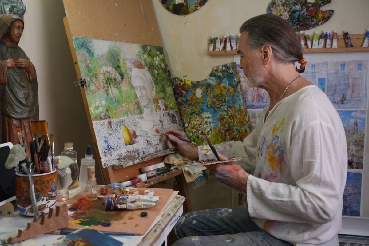 «Чувствую себя на 40»: Никас Сафронов отметил 70-летие. В чем секрет бодрости художника?