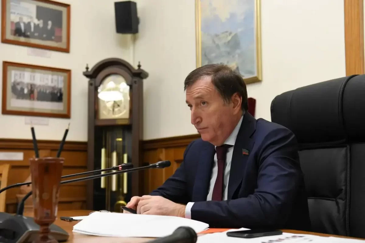 По поручению спикера Заура Аскендерова Народное Собрание Дагестана запустило горячую линию для координации адресной помощи при ликвидации последствий стихии