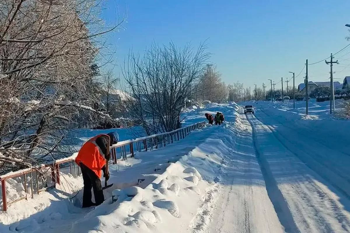 В Рассказово продолжается плановая работа по расчистке дорог и общественных пространств от снега