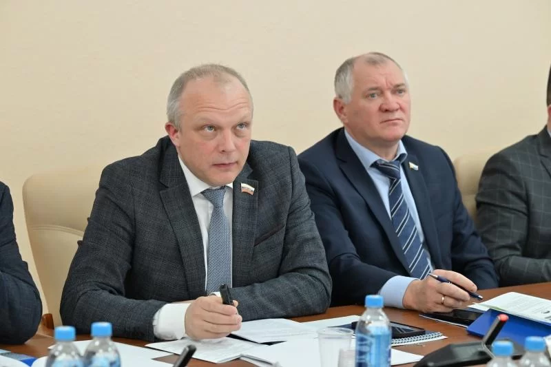 Спикер Заксобрания Вологодской области Роман Береснев выступил с инициативой запретить движение питбайков на дорогах общего пользования