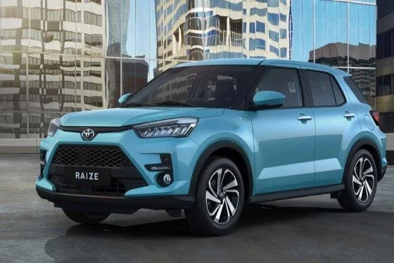 Японский компакт за 1,75 млн рублей: в Россию вернулся самый дешевый кроссовер Toyota