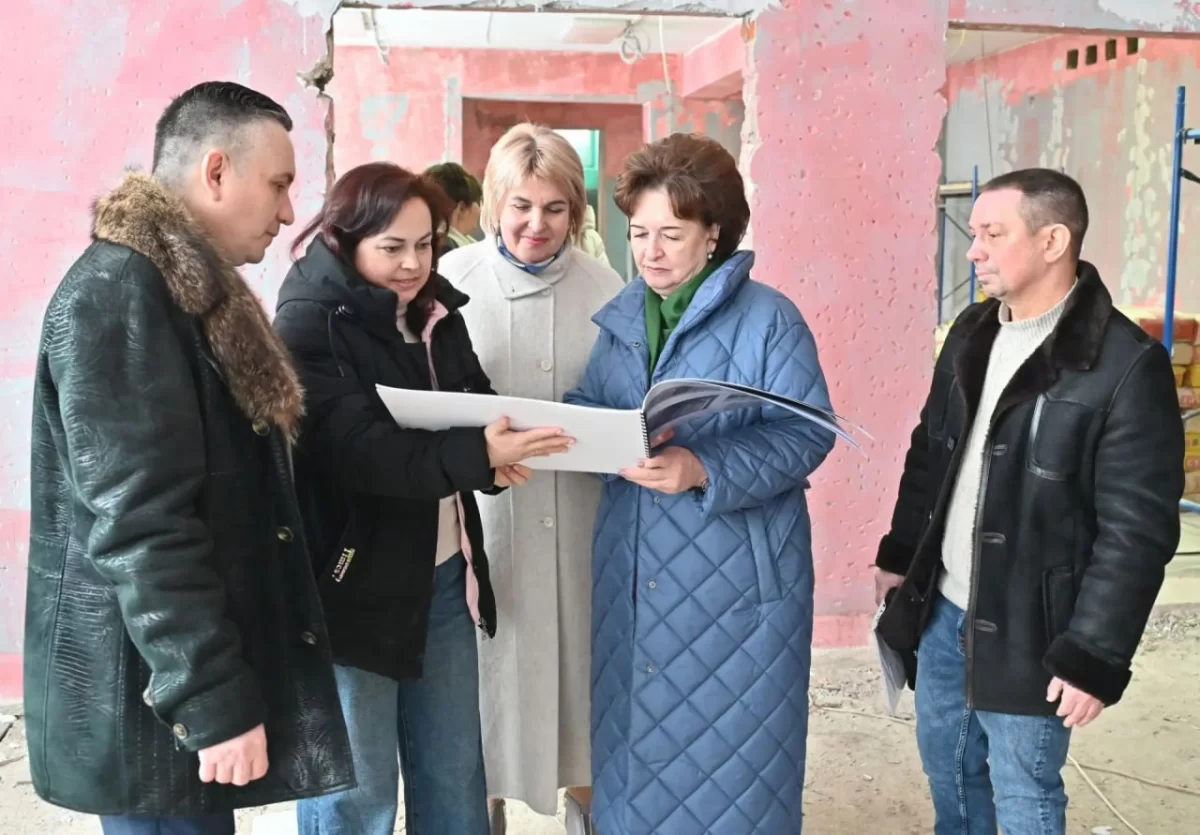 Председатель Ивановской областной Думы Марина Дмитриева проинспектировала ход капремонта Дома культуры в селе Хромцово