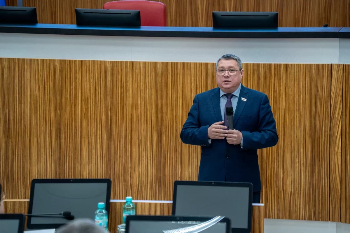 В ямальском парламенте стартовал второй поток стажировки муниципальных депутатов