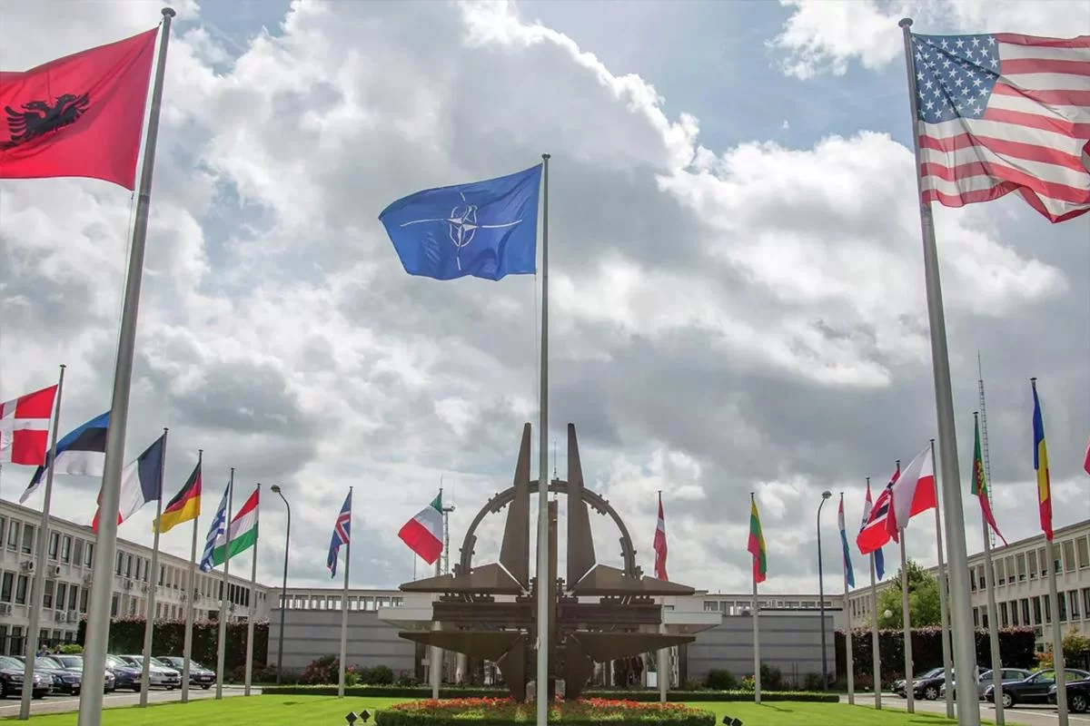 Слабость Трампа в Ормузском проливе: Европа готовит возврат США на украинский фронт