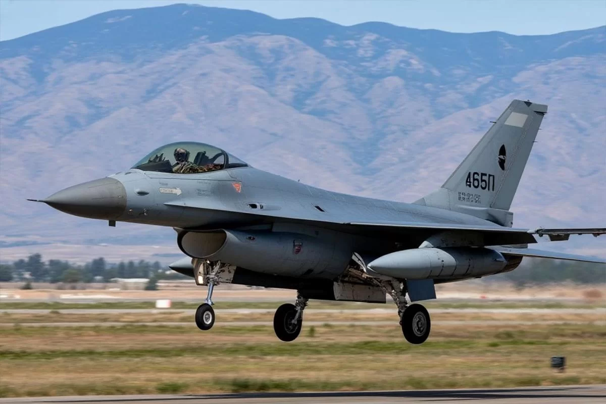 Обещали, но не взлетели: Норвегия бросила Украину без истребителей F-16