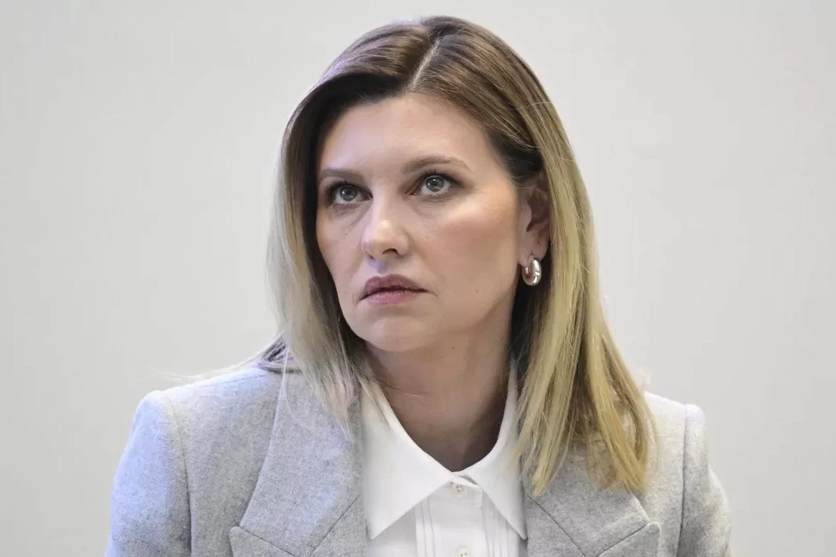 Протокол раздавлен фитнес-браслетом: супруга Зеленского влепила «жирную двойку» дипломатическому этикету