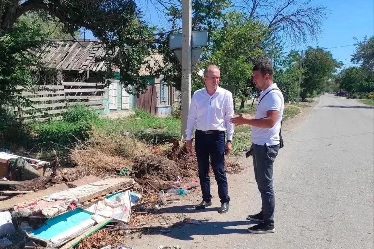 «Будем добиваться ответственного отношения к утилизации отходов»: Спикер Гордумы Игорь Седов обсудил с регоператором ликвидацию стихийных свалок в Трусовском районе Астрахани