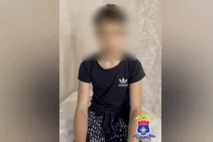 «Угрожали, что я сяду»: 14-летний школьник поджёг релейный шкаф под Петербургом по заданию куратора из мессенджера