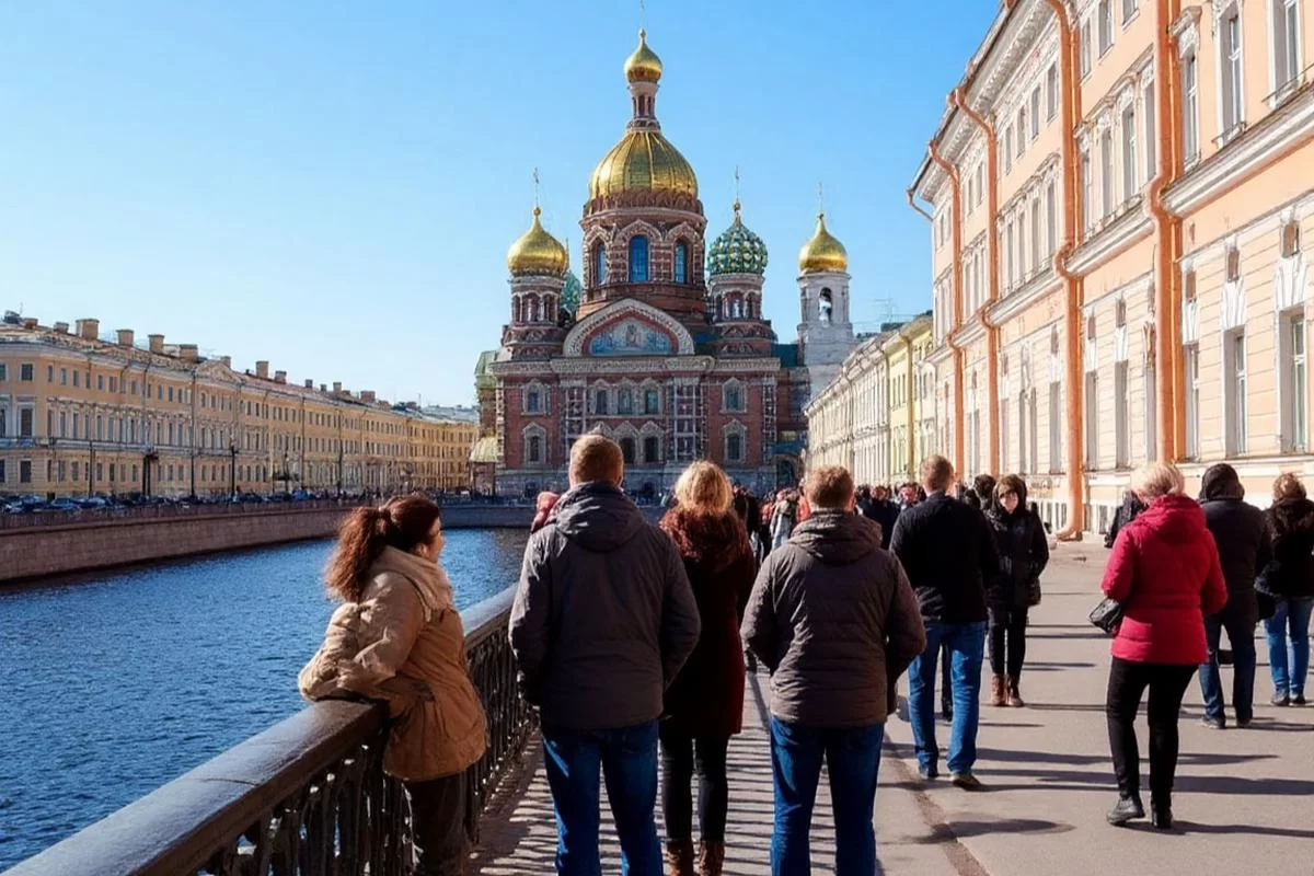 Парадокс двух столиц: почему в Петербурге цены на отели выше, чем в Москве, а туристов — почти вдвое меньше