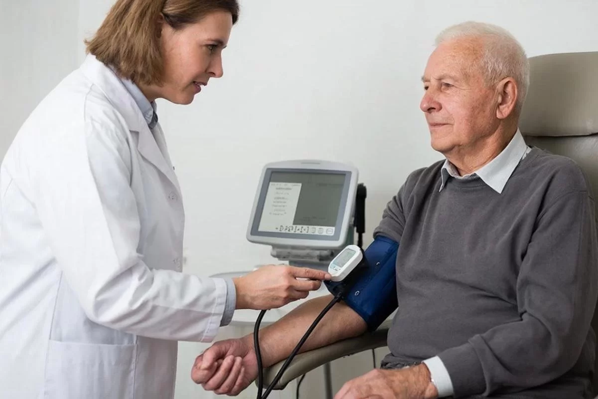 Кардиологи назвали шесть признаков, предвещающих остановку сердца