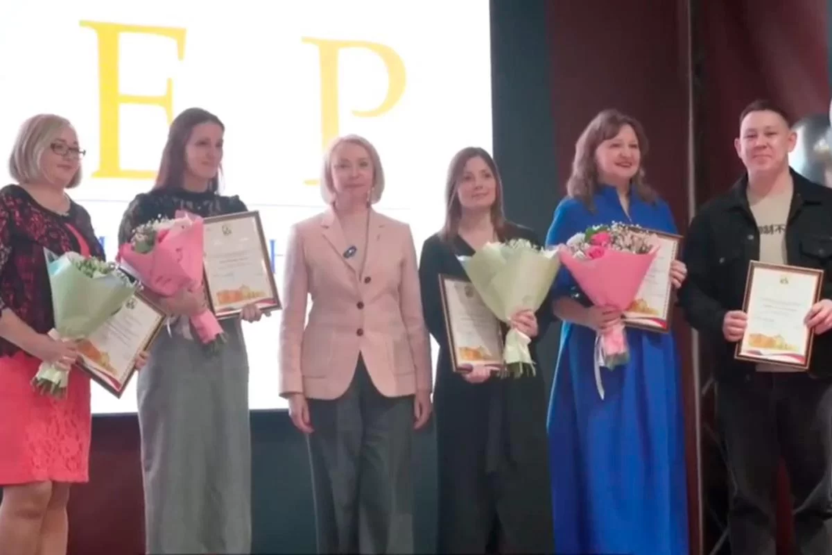 25 лет побед и свершений: Губернатор НАО Ирина Гехт поздравила детско-юношеский центр «Лидер» с юбилеем