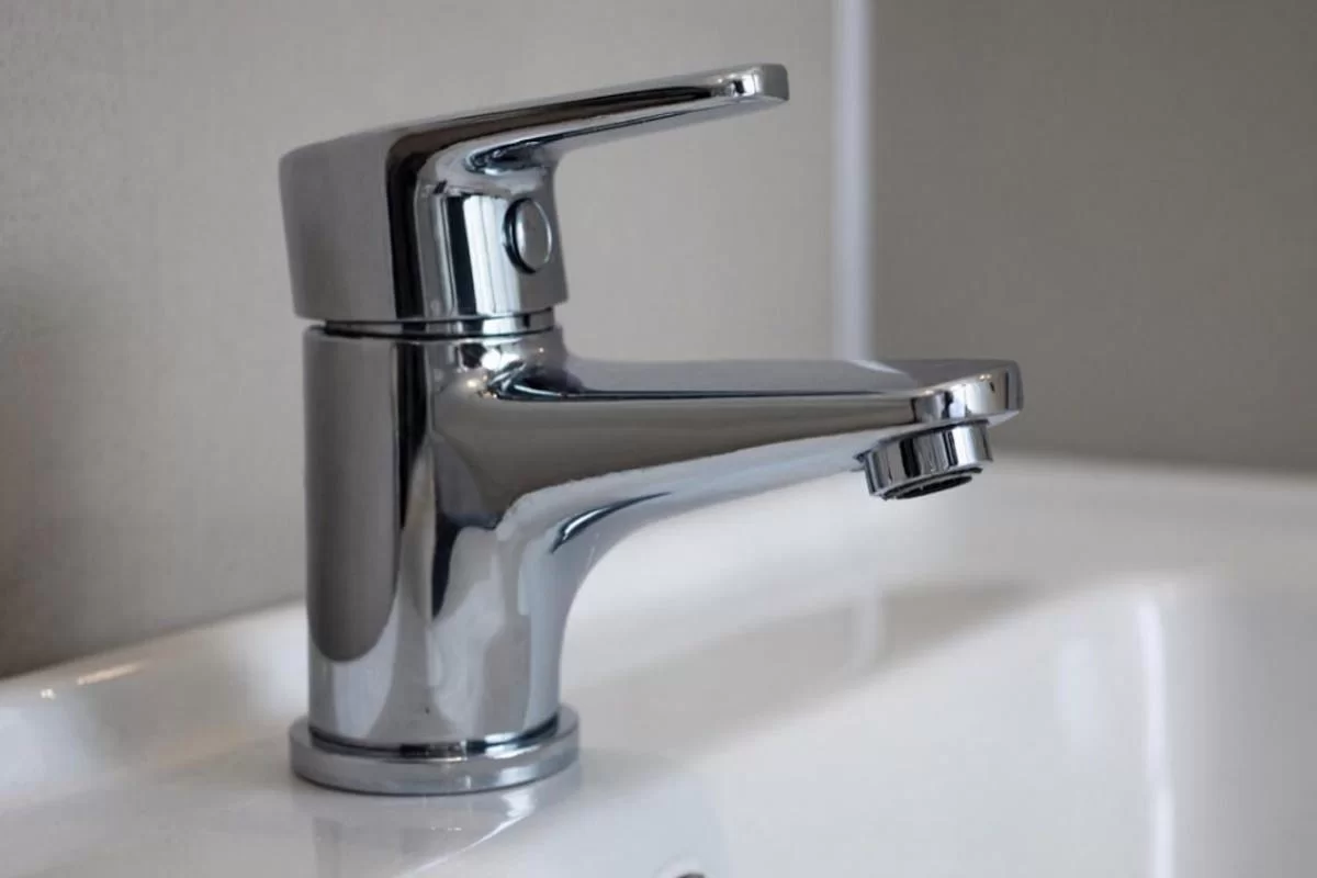 Авария на водоводе оставила без воды жителей нескольких районов Тулы