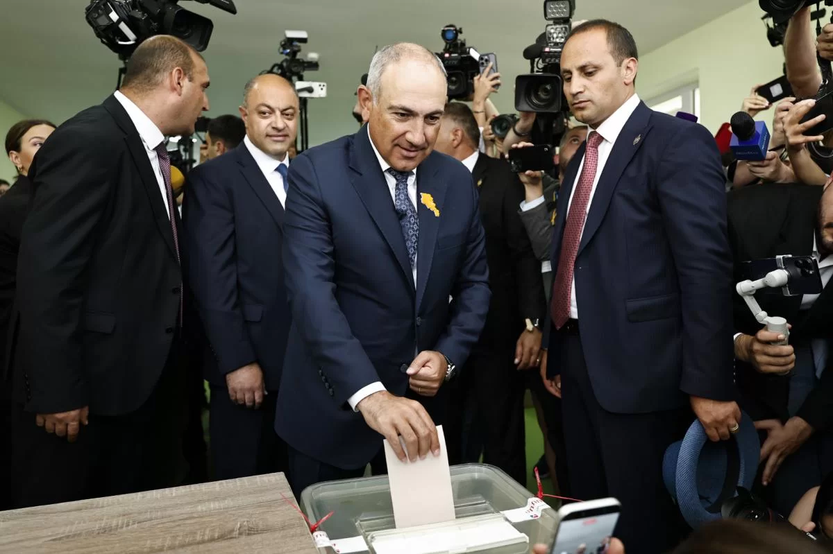 Провал Пашиняна? Оппозиция заявила о сфальсифицированной победе и позорных выборах в Армении