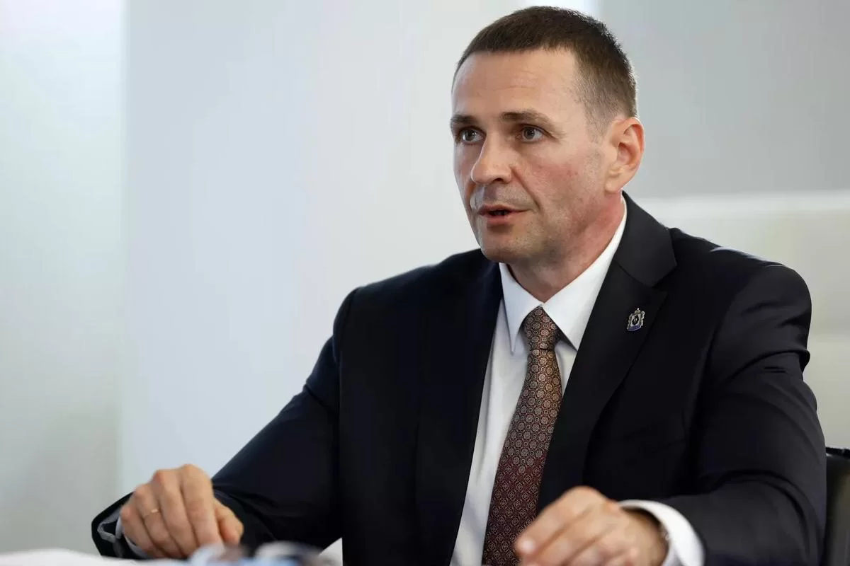 «Прямая линия» без выходных: Демешин ответил на 40 вопросов, но пообещал разобрать все 5500 обращений хабаровчан