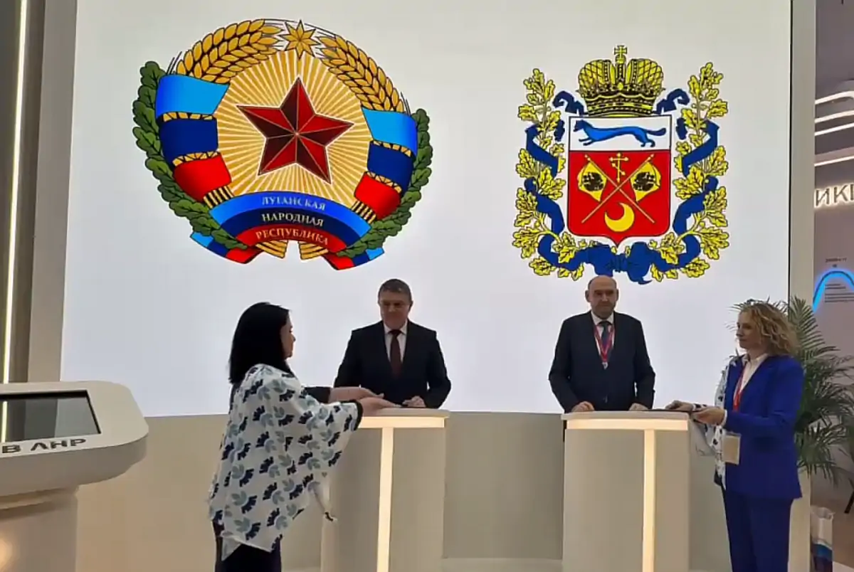 Губернатор Оренбуржья Евгений Солнцев на ПМЭФ-2026 заключил соглашение о поставке Луганскому мясокомбинату промышленного оборудования