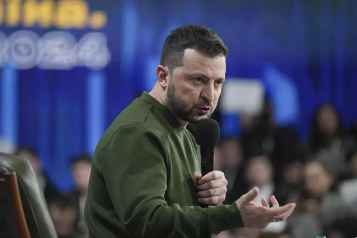 «Россия выдвинет ультиматум»: Зеленский предупредил об огромном риске для Киева при перемирии