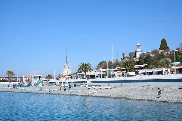 Зимние пляжи Сочи посещают более 300 тысяч человек ежемесячно