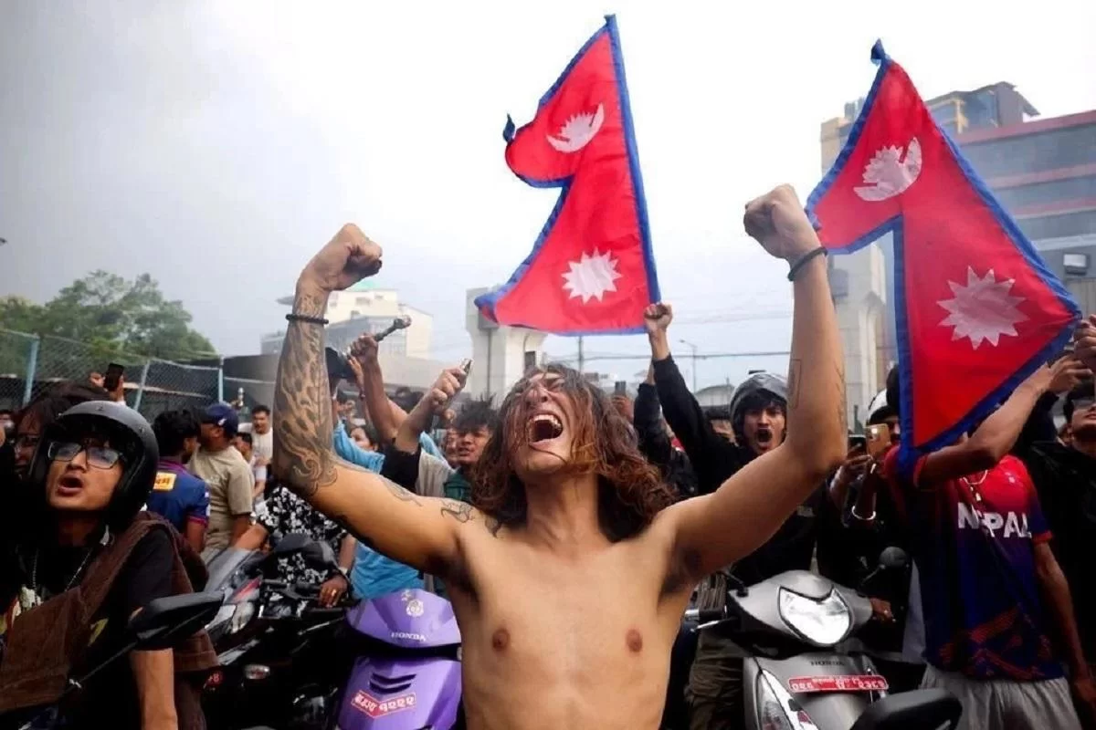 Рэпер Бален лидирует на президентских выборах в Непале