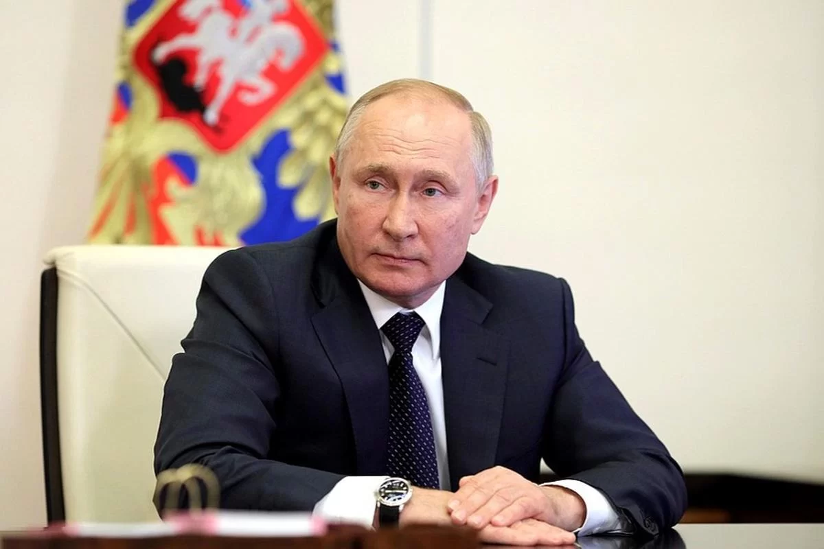 Путин поздравил железнодорожников: в РФ полным ходом идёт стройка первой ВСМ