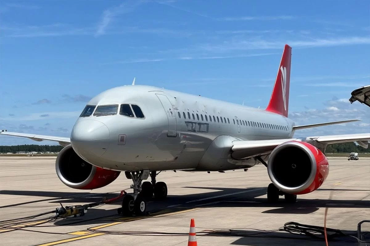 Керосин бьёт по крылу: мировые авиакомпании массово рубят рейсы из-за ценового ада