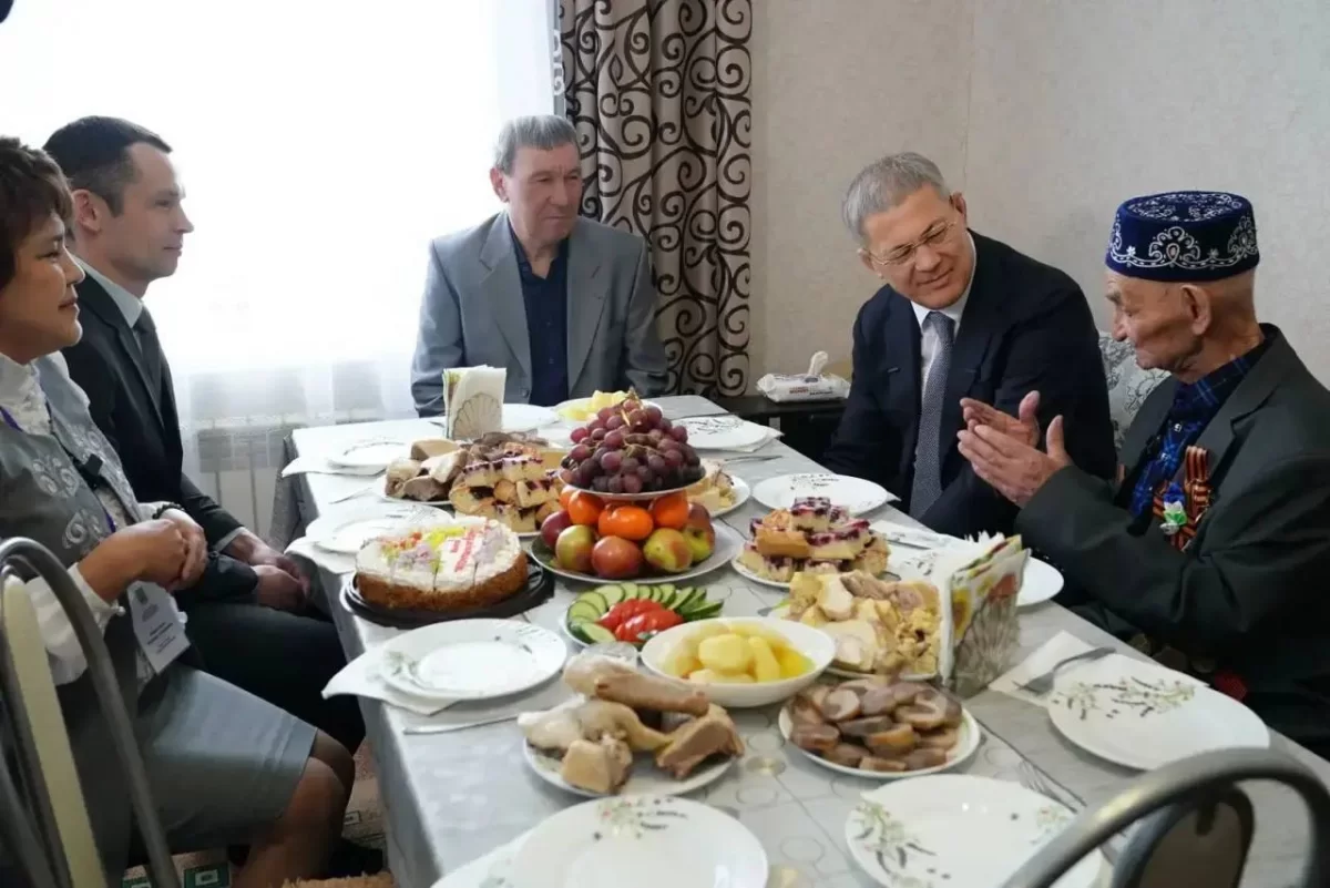 ВАРМСУ поздравила главу Башкортостана Радия Хабирова с днём рождения, отметив его заслуги в развитии экономической и общественной жизни на местах