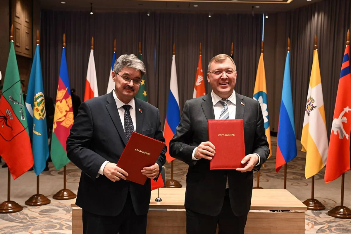 «Опыт южных коллег будет востребован в Магадане»: Спикер Магаданская областной Думы Анатолий Широков принимает участие в заседании Южно-Российской парламентской ассоциации