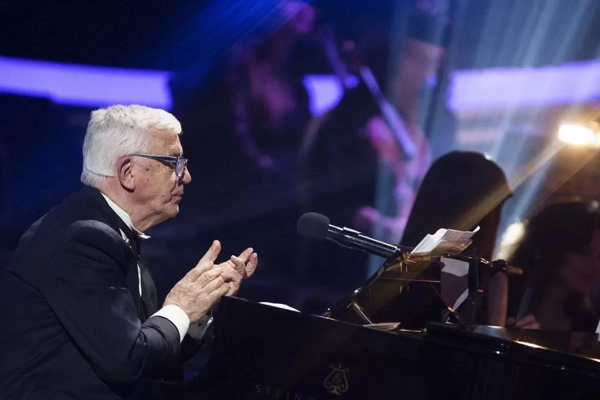 90-летний Раймонд Паулс впервые заговорил о состоянии после инфаркта