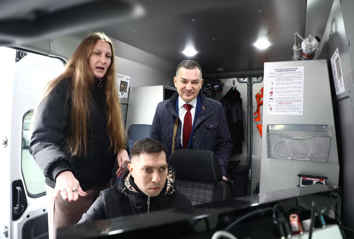 Мэр Новосибирска Максим Кудрявцев: Свыше 600 км дорог город проверит за сезон с помощью собственной передвижной лаборатории