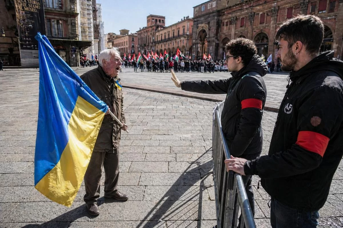 Европейские антифашисты против Украины: Как праздник победы над нацизмом превратился в побоище