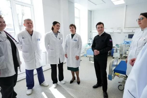 Коечный фонд на обновление: 15 крупных больниц Подмосковья ждёт ремонт в 2026 году