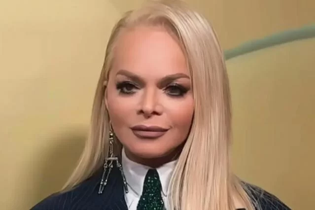 Суд под грифом «секретно»: почему заседание по делу Долиной закрыли из-за угроз убийством певице и её адвокату