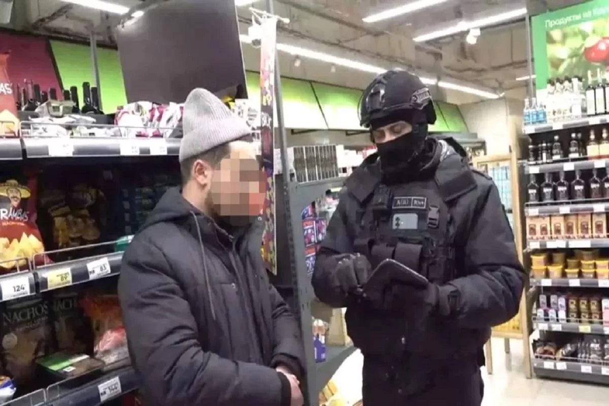 «Пятерочки» и «Перекрестки» могут лишиться иностранной рабочей силы