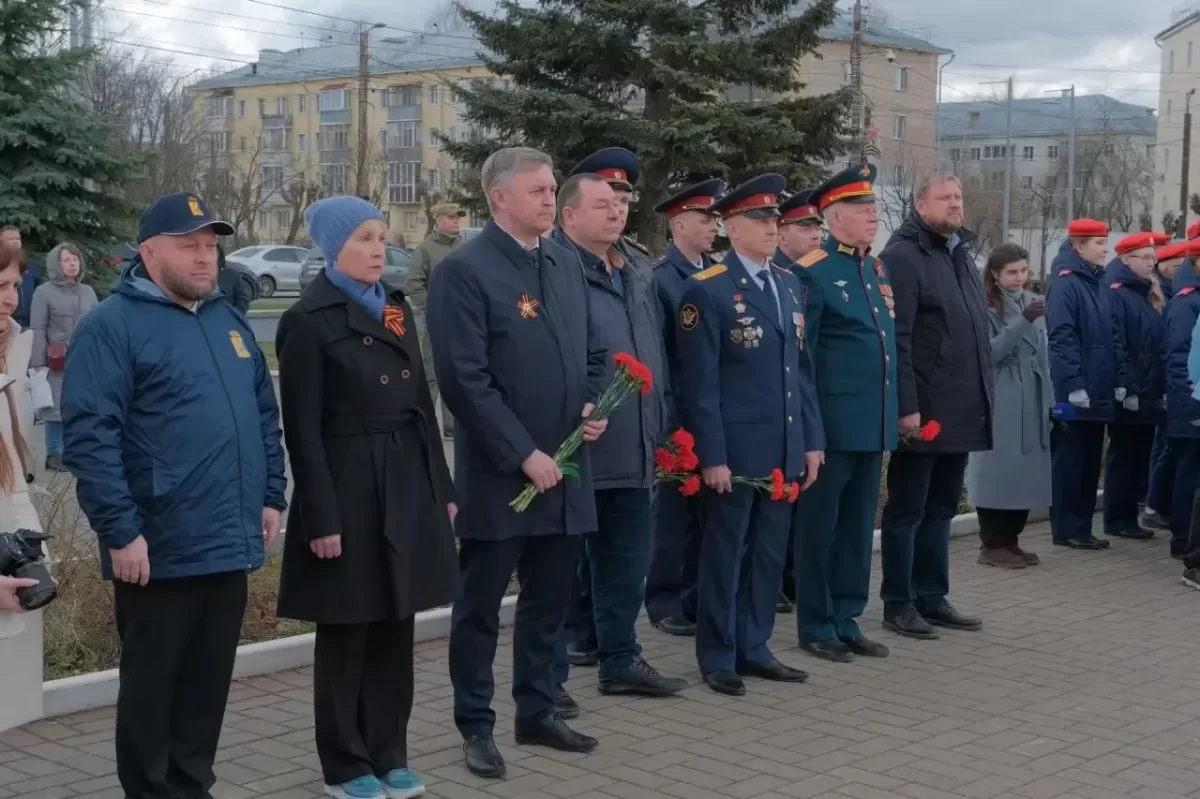 «Флаг над Рейхстагом водрузил наш земляк»: Спикер Заксобрания Роман Береснев принял участие в мероприятии в память о подвиге уроженца Кировской области Григория Булатова