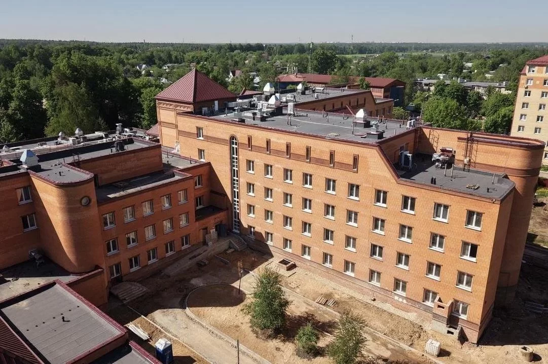 Новый сосудистый центр в Одинцове откроется в октябре: 160 коек и 850 единиц оборудования