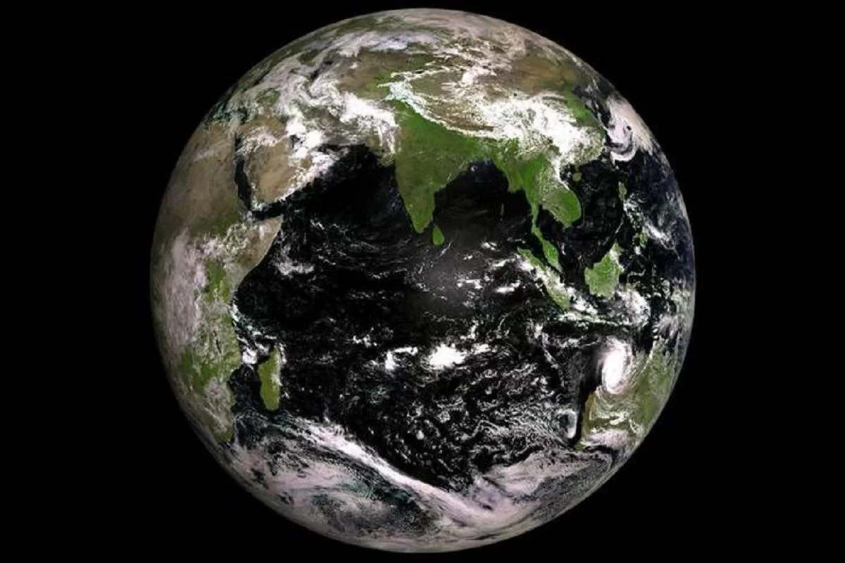 «Роскосмос» поздравил с Международным днём Земли новой фотографией планеты