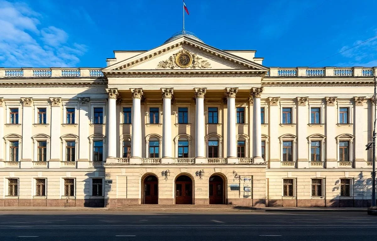 Эксперты ожидают повышения прогнозного диапазона средней ставки на 2026–2027 годы