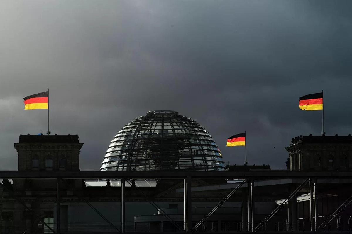 Немецкие депутаты устроили фотосессию с реликвиями Холокоста и нарвались на скандал