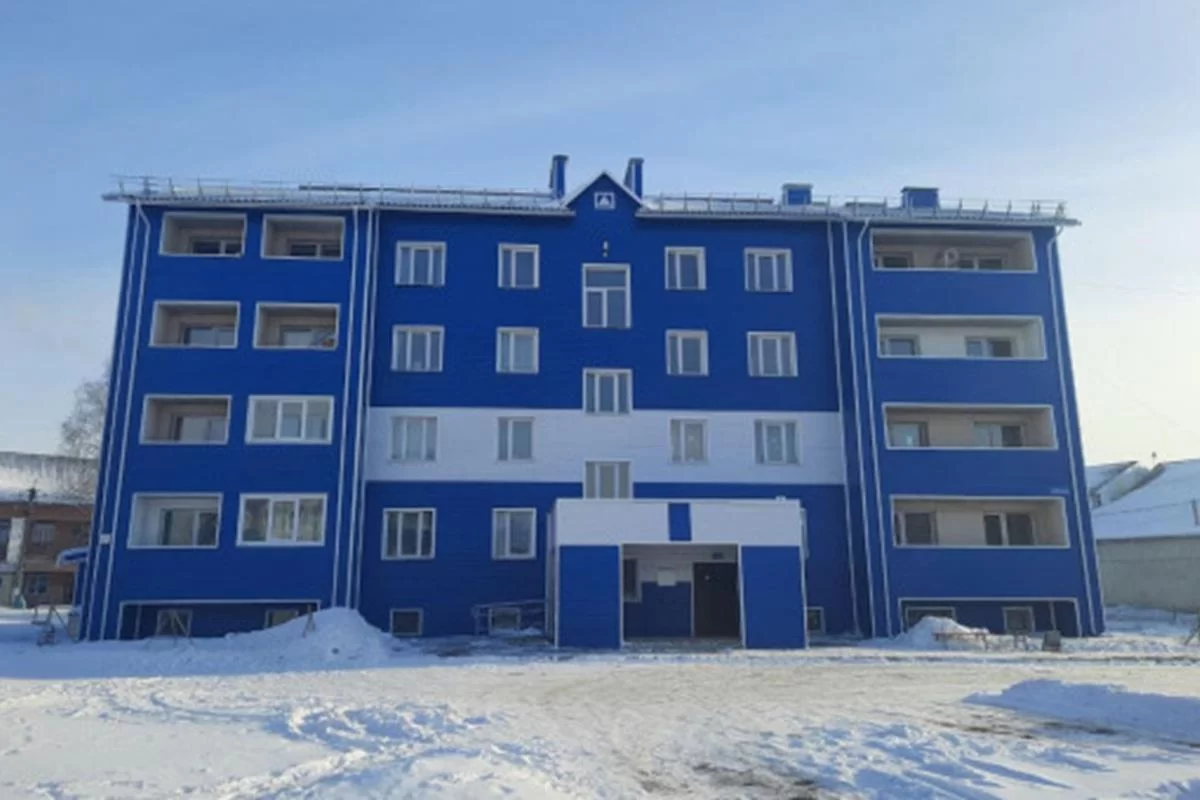В Новосибирской области более 300 человек расселили из аварийного жилья 2025 за год