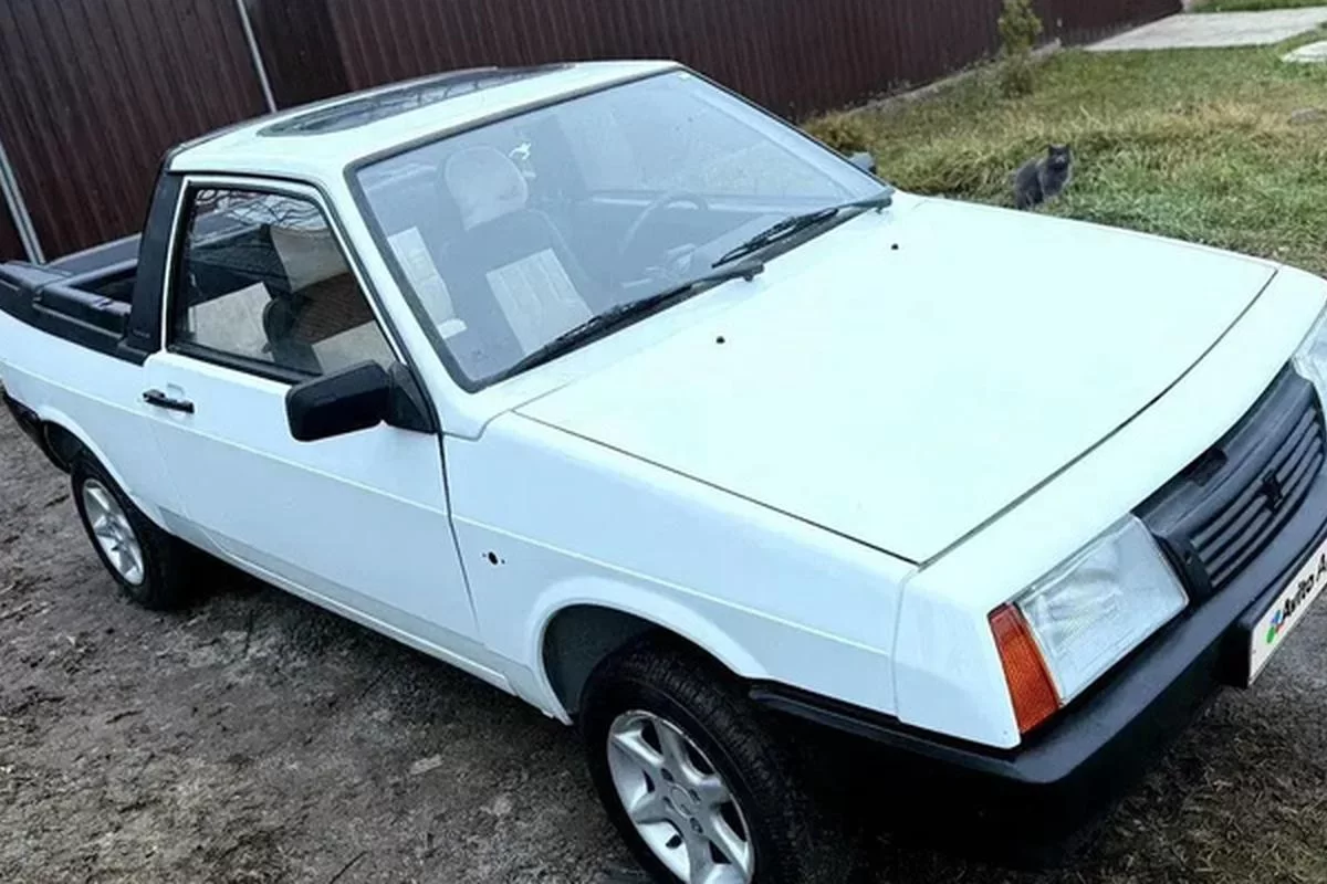 Немецкая душа «восьмерки»: в Белгороде продают редчайший Bohse Safari за миллион — кабриолет из 90-х, который пережил вторую жизнь