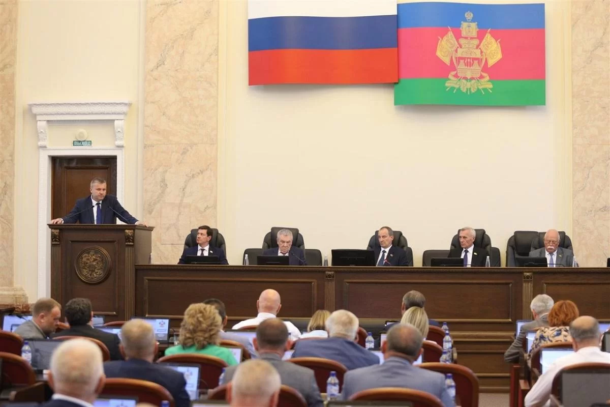 На сессии регионального парламента положительно оценили долгосрочные перспективы развития садоводства в крае