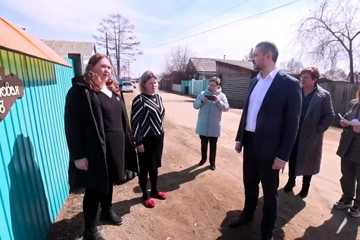 «Забота о семьях военнослужащих — наш долг»: губернатор Забайкалья Александр Осипов посетил многодетные семьи бойцов СВО в Красночикойском районе